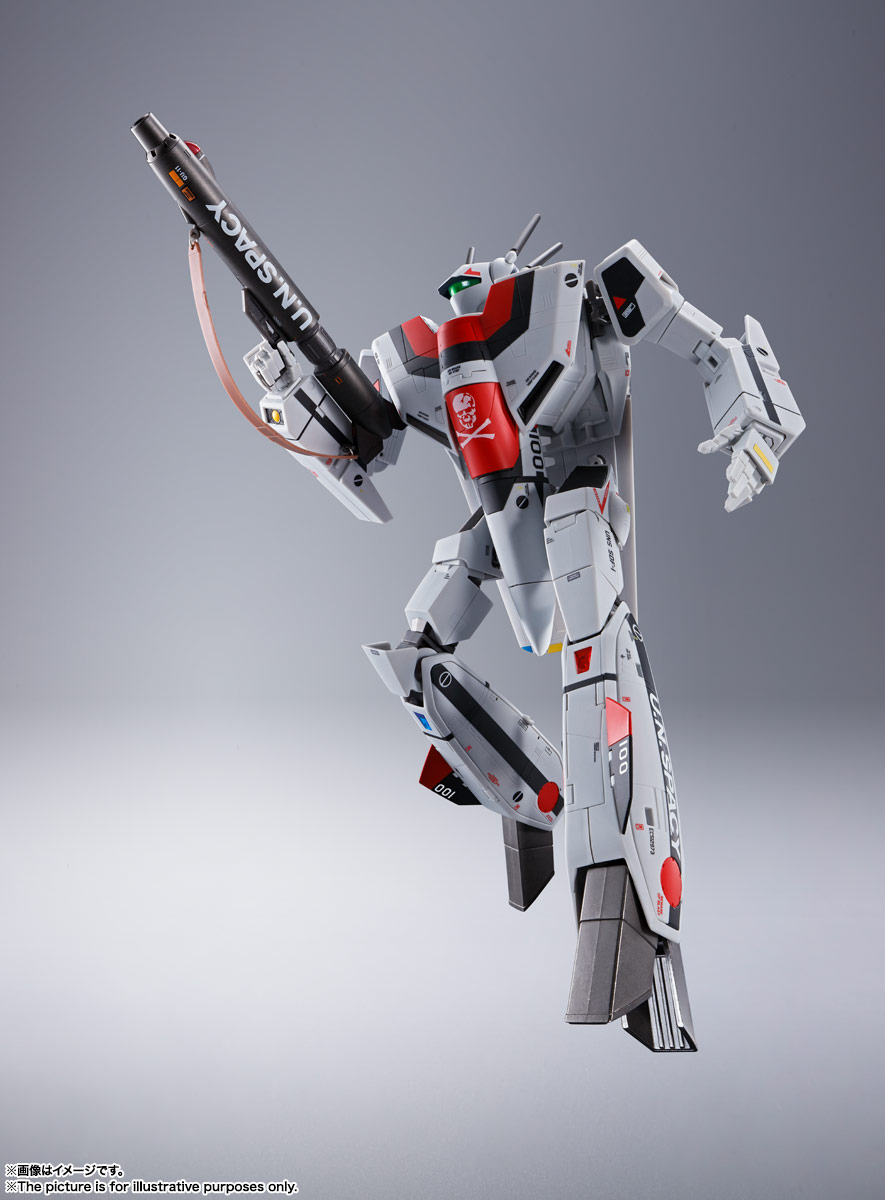 新品　超合金マクロス DX超合金 劇場版VF-1S バルキリー(一条輝機)