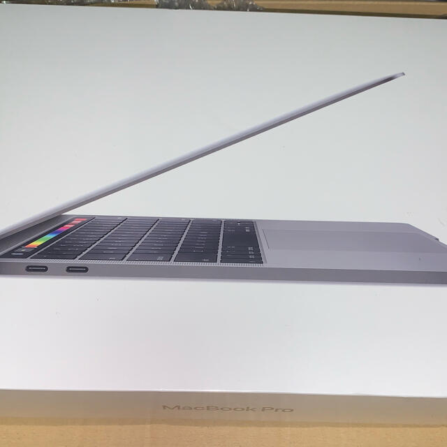 MacBook pro 2019 13インチ　新品未開封