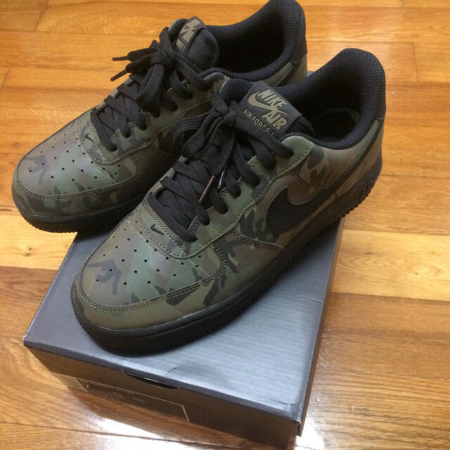 NIKE AIR FORCE1
