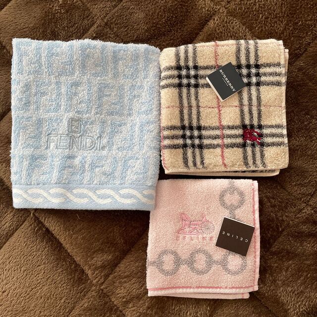 ⭐️専用です⭐️新品⭐️セリーヌ　バーバリー　フェンディ　タオルハンカチ