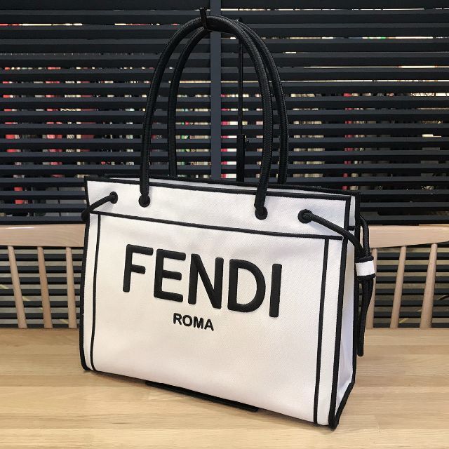 美品 フェンディ ロゴ ショッパー ミディアム トートバッグ キャンバス