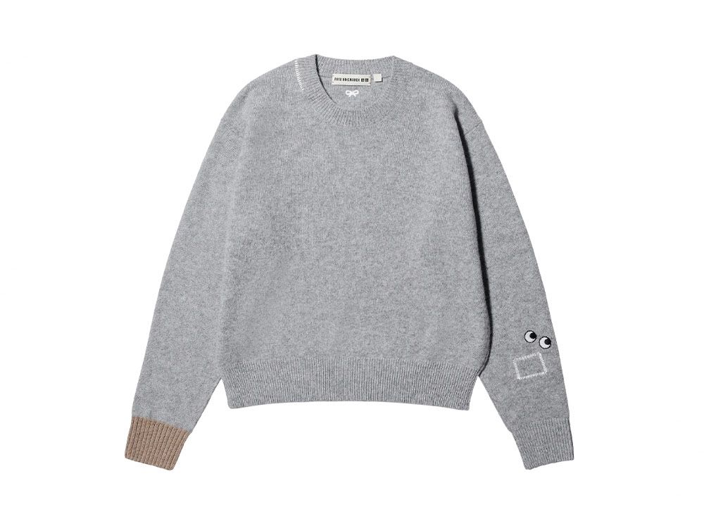 UNIQLO x ANYA HINDMARCHプレミアムラムクルーネックセーター